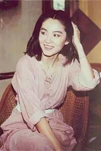 林青霞60岁依旧做女神 谱写美丽攻略！