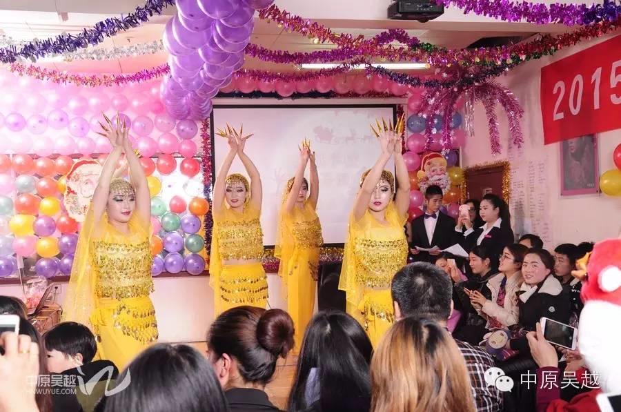 吴越学校2015年度圣诞晚会圆满闭幕