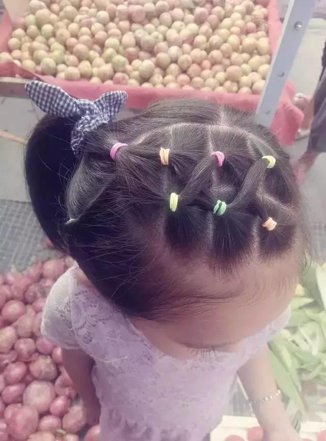 爱心妈妈看过来!新一波女儿发型来袭,快来换发型啦! 爱心妈妈看过来!新一波女儿发型来袭,快来换发型啦!