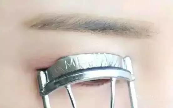 化妆其实真没这么难 不信？我教你！