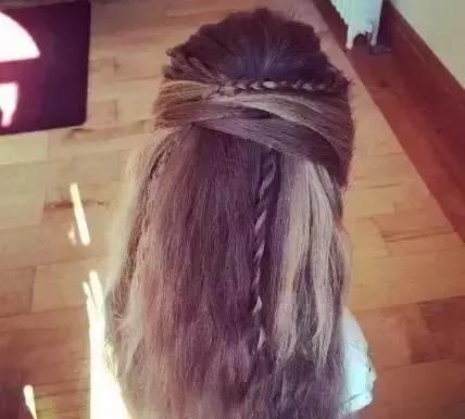 爱心妈妈看过来!新一波女儿发型来袭,快来换发型啦! 爱心妈妈看过来!新一波女儿发型来袭,快来换发型啦!