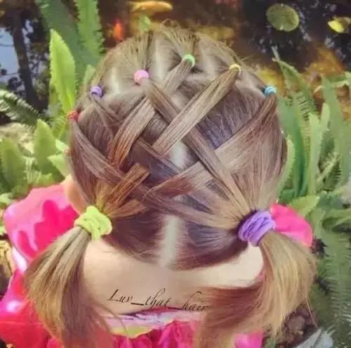 爱心妈妈看过来!新一波女儿发型来袭,快来换发型啦! 爱心妈妈看过来!新一波女儿发型来袭,快来换发型啦!