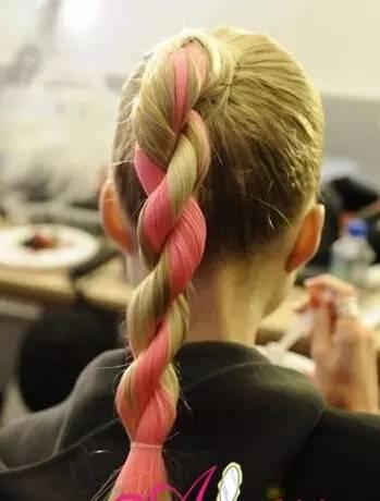 九款立体感新式编发，让你灵感瞬间爆棚~