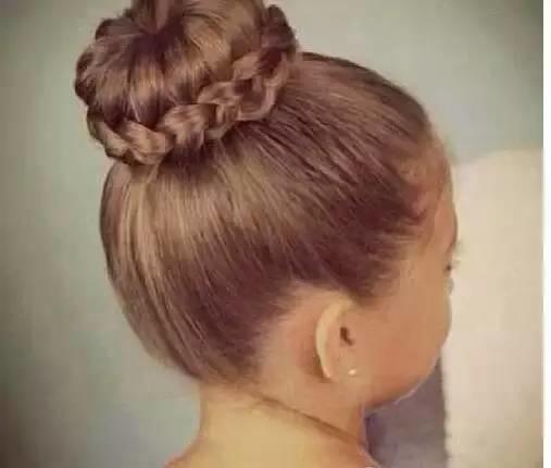 爱心妈妈看过来!新一波女儿发型来袭,快来换发型啦! 爱心妈妈看过来!新一波女儿发型来袭,快来换发型啦!