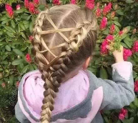 爱心妈妈看过来!新一波女儿发型来袭,快来换发型啦! 爱心妈妈看过来!新一波女儿发型来袭,快来换发型啦!