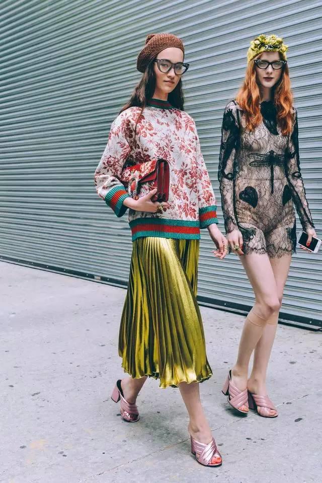 万万没想到,夏天的衣服秋天还可以这样穿! 万万没想到,夏天的衣服秋天还可以这样穿!