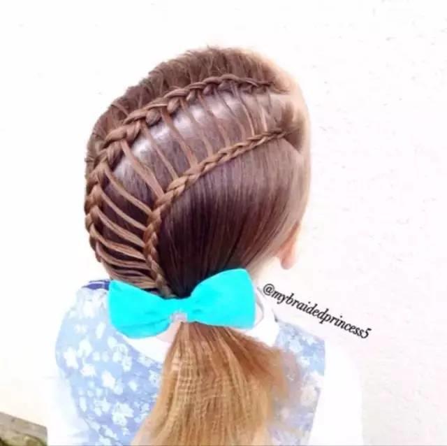 爱心妈妈看过来!新一波女儿发型来袭,快来换发型啦! 爱心妈妈看过来!新一波女儿发型来袭,快来换发型啦!