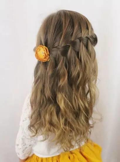 爱心妈妈看过来!新一波女儿发型来袭,快来换发型啦! 爱心妈妈看过来!新一波女儿发型来袭,快来换发型啦!