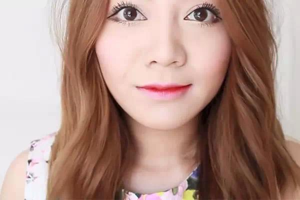 渐变唇的3种化妆技巧,分分钟上手~~ 渐变唇的3种化妆技巧,分分钟上手~~