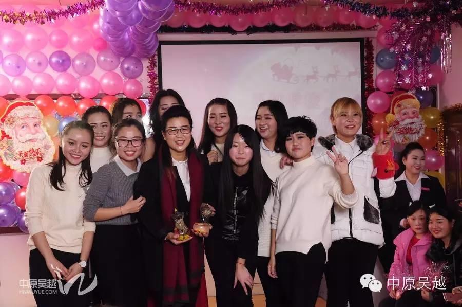 吴越学校2015年度圣诞晚会圆满闭幕