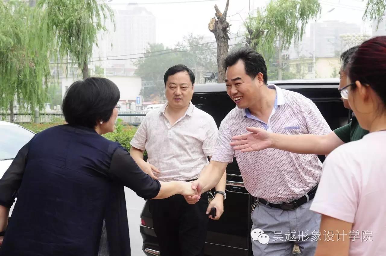 兰考县计生协会会长范卫中、秘书长孙德成一行人来我校调研