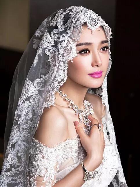 【吴越学校】新娘妆前妆后对比照，会“妆”就是那么任性！（附专业新娘化妆跟妆细节）