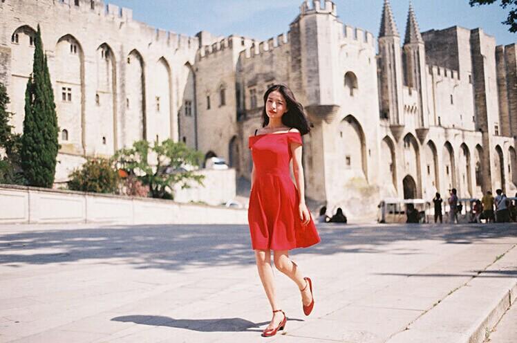 【吴越学校】高大上拍照技能 从此不再只比剪刀手! 【吴越学校】高大上拍照技能 从此不再只比剪刀手!