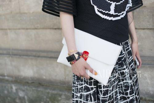 指甲也在用心交际 当美甲恋上包包 指甲也在用心交际 当美甲恋上包包