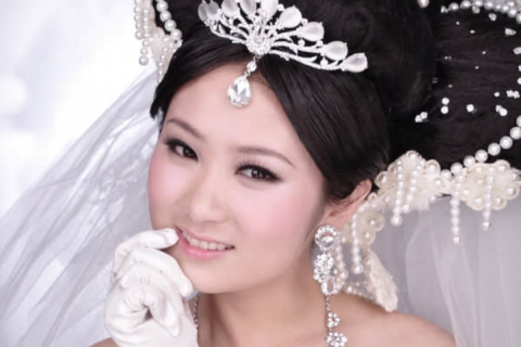 婉约白。
