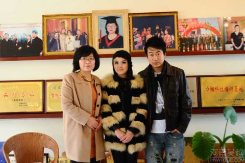 吴越学校歌迷见面会---S翼乐团、马蕊来吴越学校