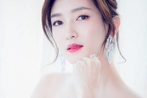春天就要桃花妆！