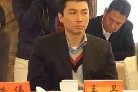 9次抵押家产， 从带水货到顺丰总裁
