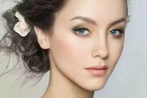 婚礼前多久进行染发及烫发效果最好？