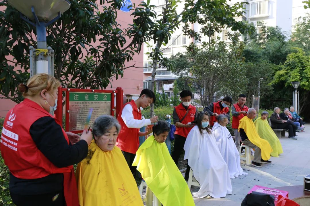 九九重阳节，吴越学校爱心义剪在行动