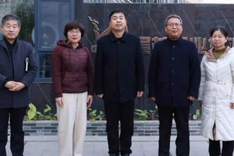 清丰县职业技术学校寇忠锋校长携领导班子来吴越学校调研